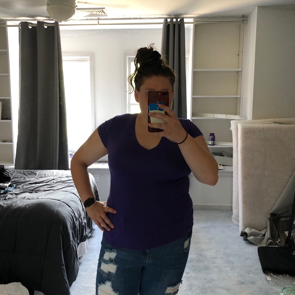 TAHARI PURPLE SHORT SLEEVE TOP
